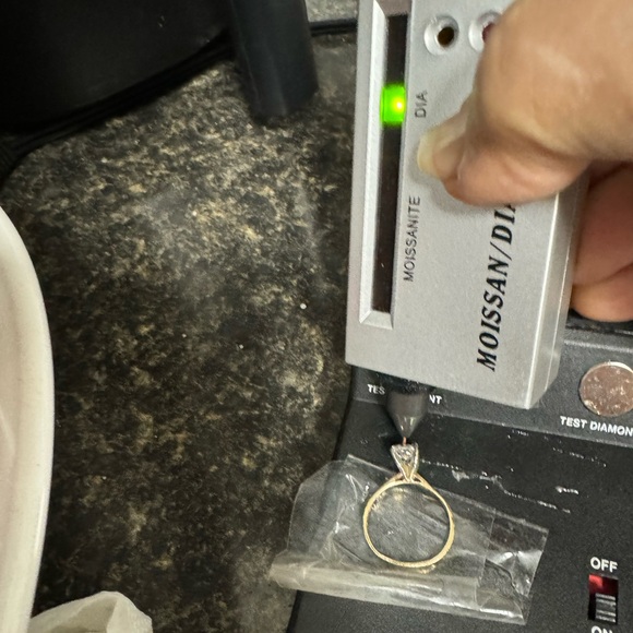 🌹14K gold 1.1 carat moissanite diamond ring - Picture 16 of 16